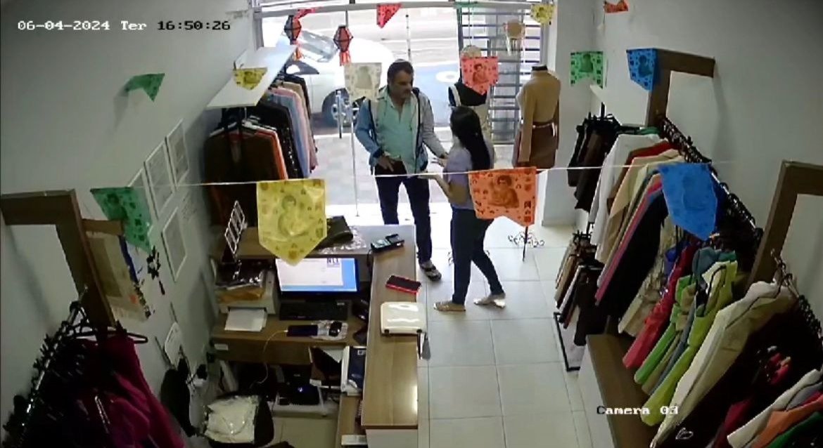 Celulares e dinheiro são levados durante assalto a loja em Patos