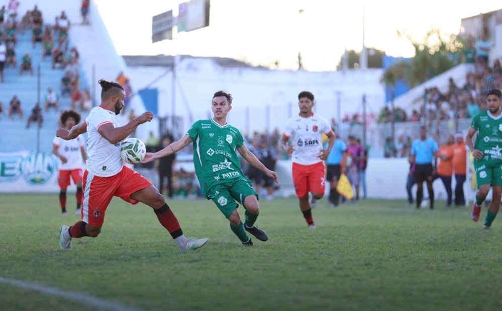Em jogo eletrizante, Nacional de Patos e Confiança-PB empatam em 4 a 4