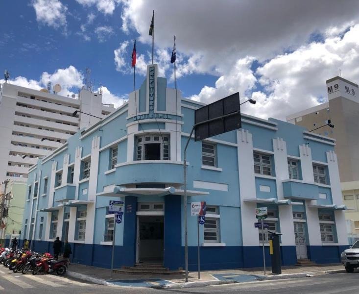 Prefeitura de Patos homologa concurso e convoca aprovados para apresentação de documentos