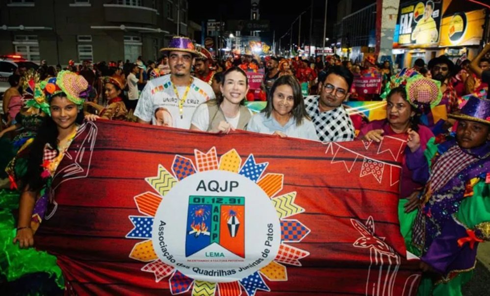 No Arrasta Drilha, Olívia Motta reforça compromisso com a valorização das quadrilhas juninas