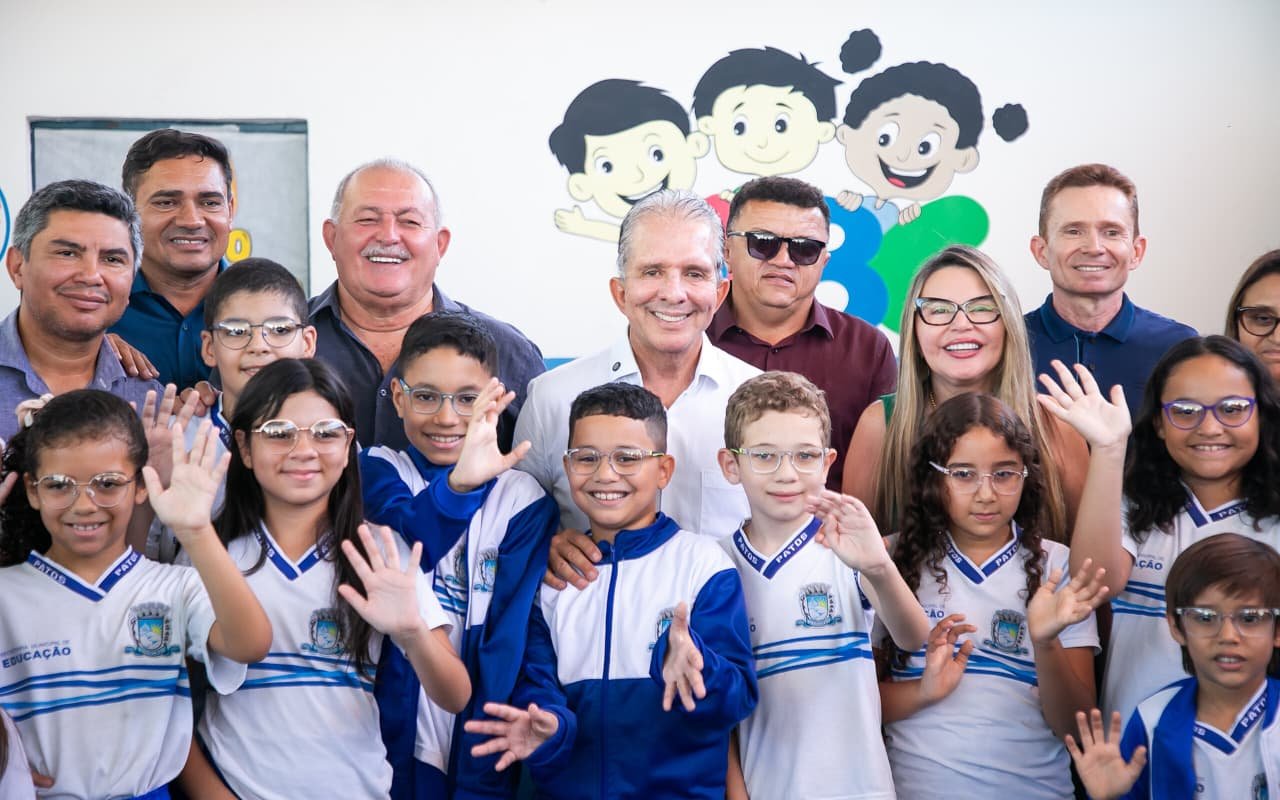 Com avanço na alfabetização, Nabor leva modelo de Patos ao debate e projeta pauta para o Senado