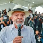 Lula critica família Bolsonaro e diz que Brasil “não está à venda”