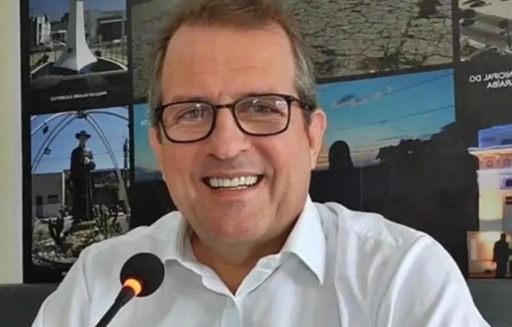Às vésperas da convenção do PSB, Fábio Tyrone apresenta certidão negativa para registro de candidatura à Câmara Federal