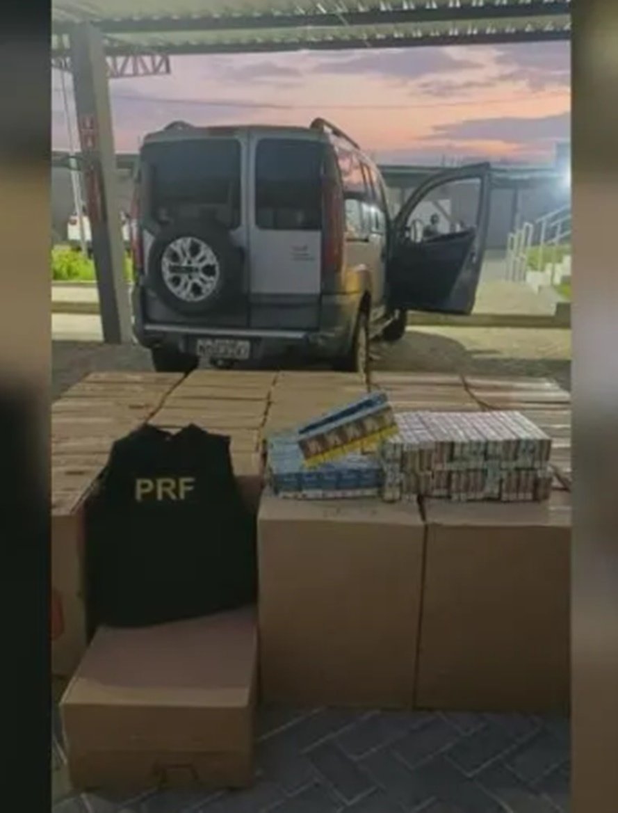 PRF apreende 18,5 mil carteiras de cigarros durante fiscalização na BR-230, em Patos
