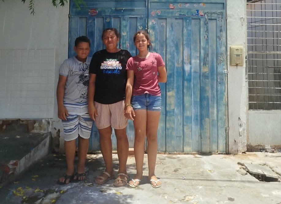 Gesto de honestidade: criança de família simples encontra R$ 250 reais e devolve dinheiro ao dono em São José de Espinharas