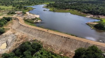 Barragem-obras